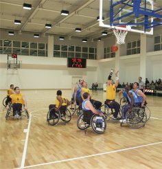 La partita di basket in carrozzina